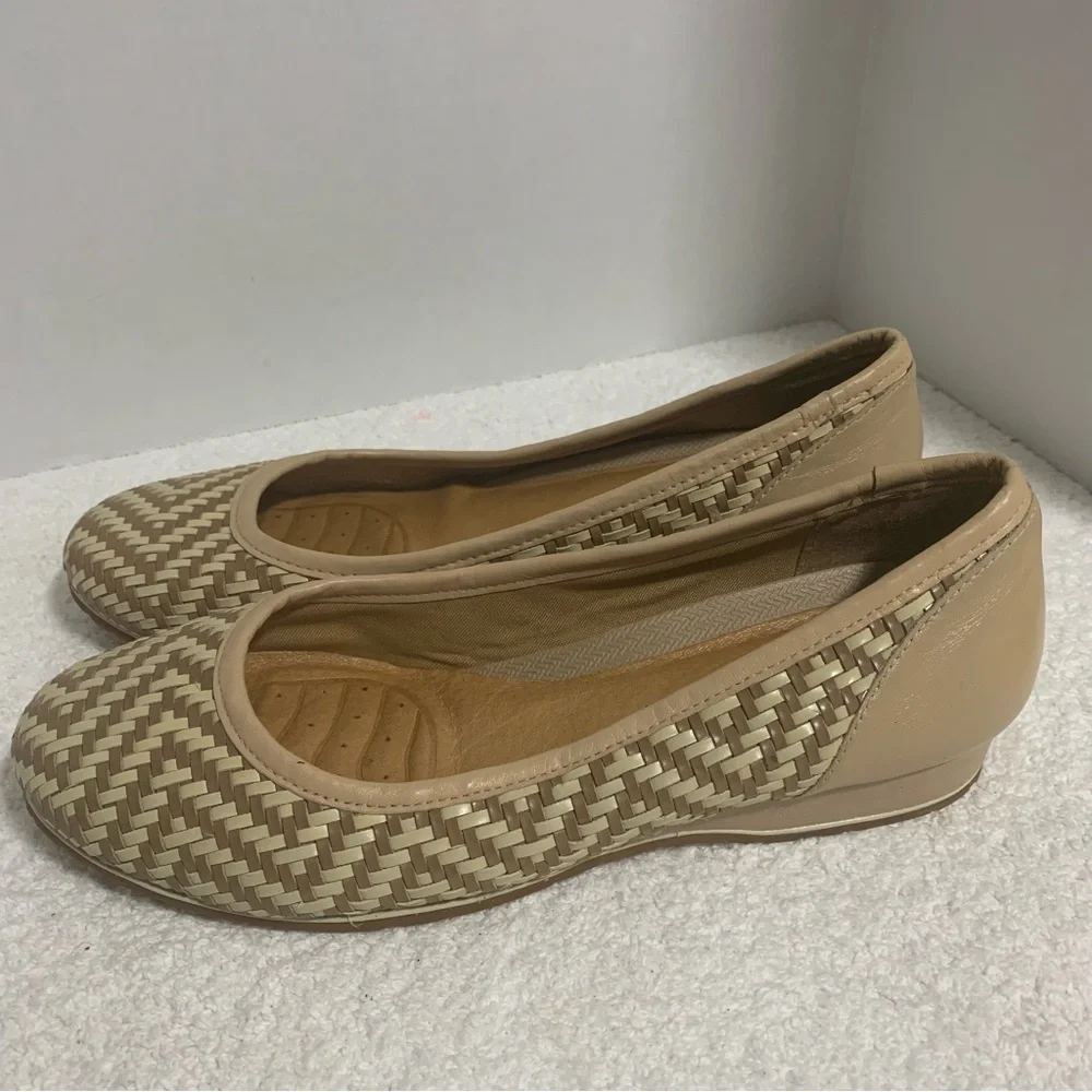 Nurture Leather‎ Flats Sloane Light Brown & Ivory Women's Size 9M
